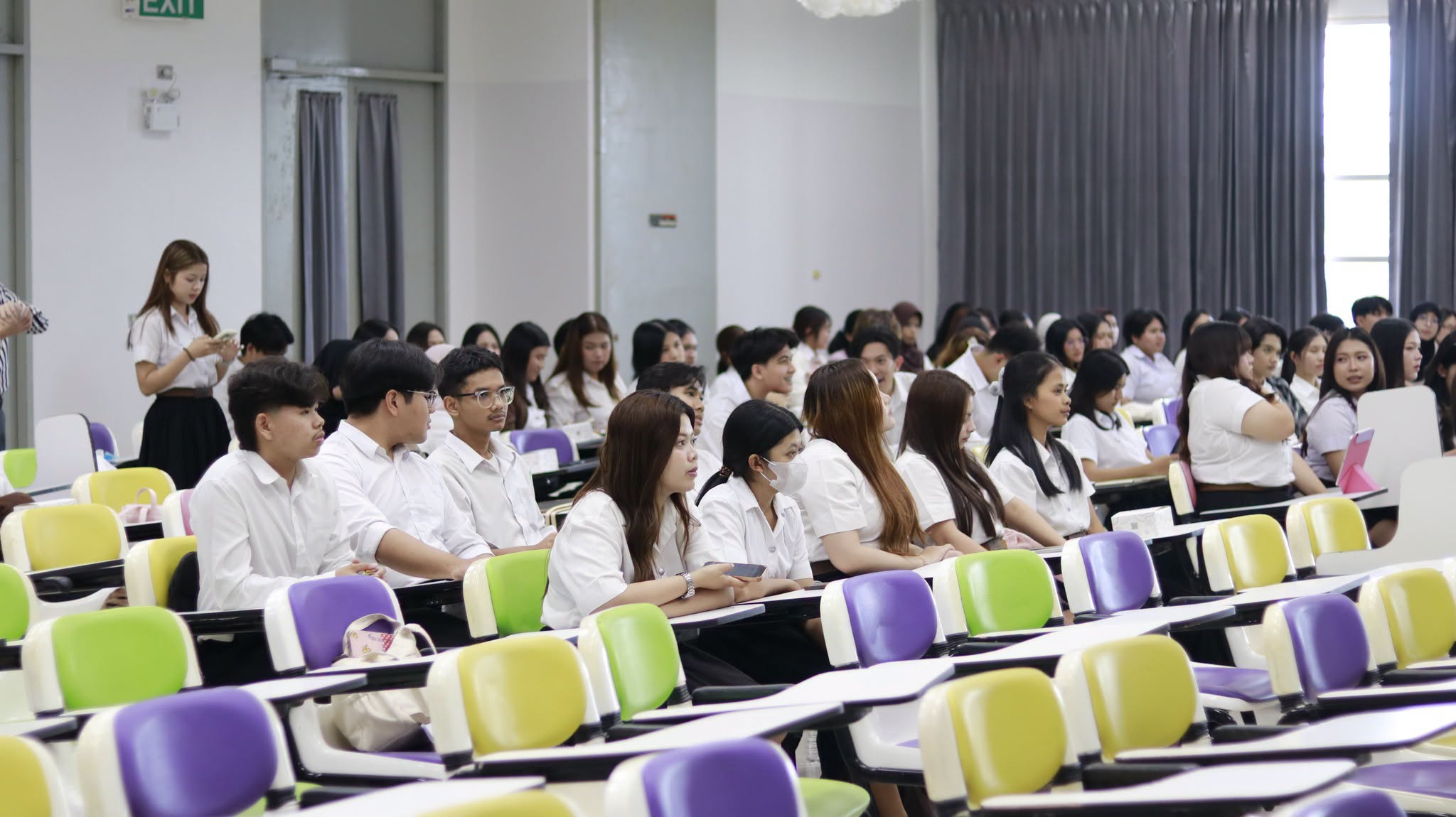 นักศึกษาสาขาเศรษฐศาสตร์ชั้นปีที่ 4 นำเสนอผลการฝึกงาน เสริมสร้างประสบการณ์วิชาชีพสู่การทำงานจริง