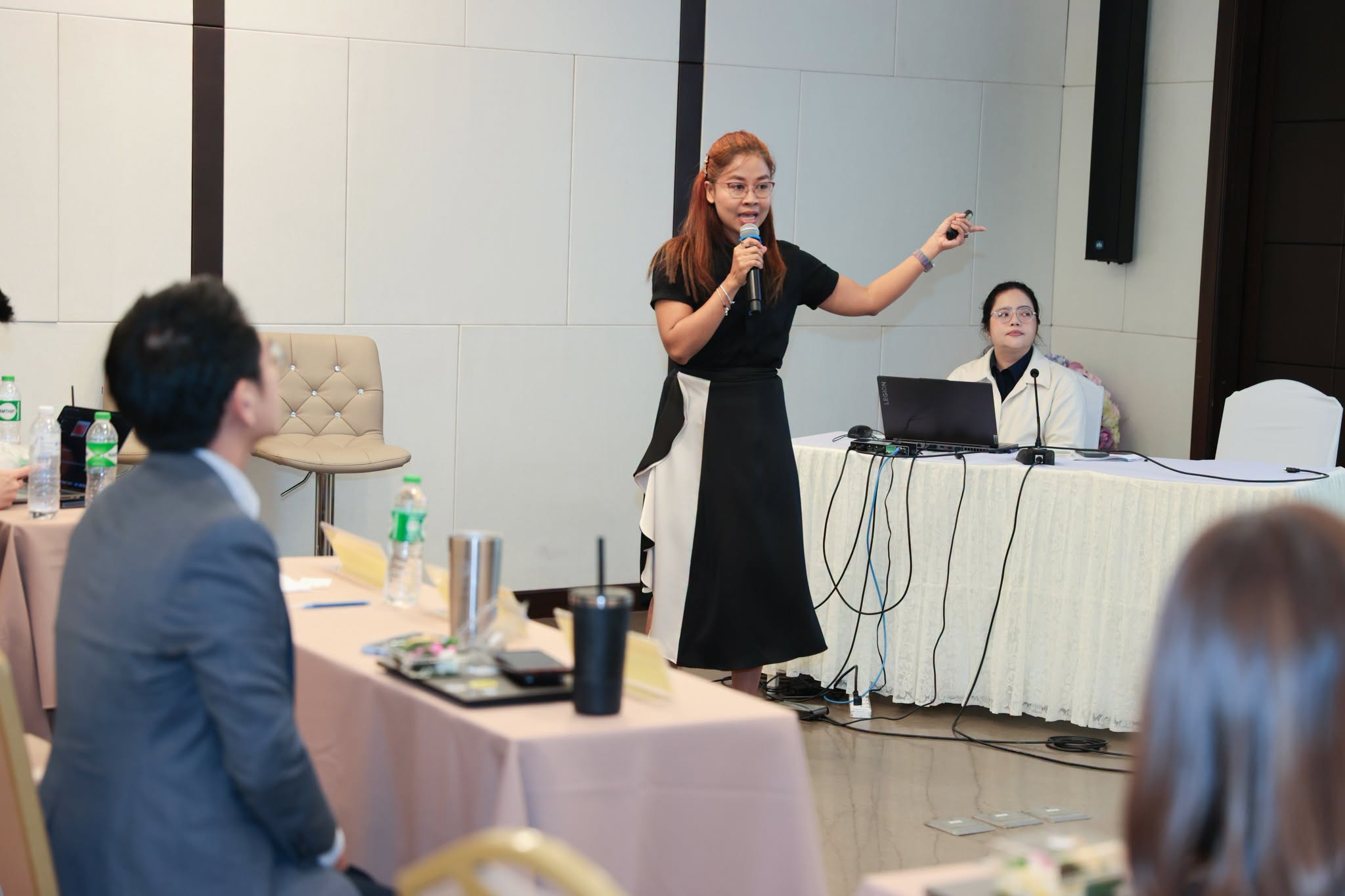 ผู้บริหารและอาจารย์ร่วมประชุม “การประเมินความคุ้มค่าของเทคโนโลยีและนโยบายด้านสุขภาพ (Economic Evaluation of Health Technology and Policy)”
